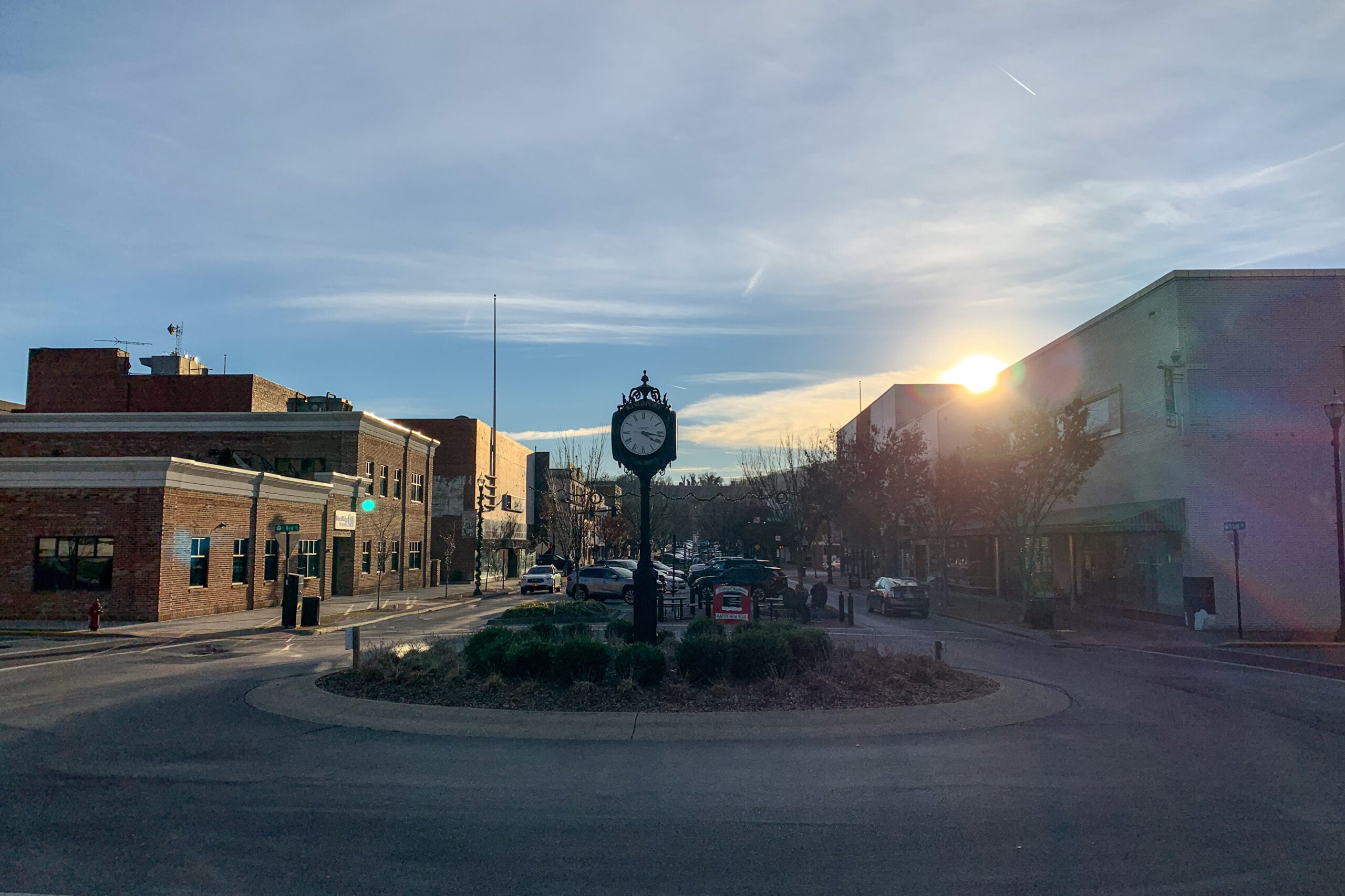 Broad_Street,_Downtown_Kingsport,_TN