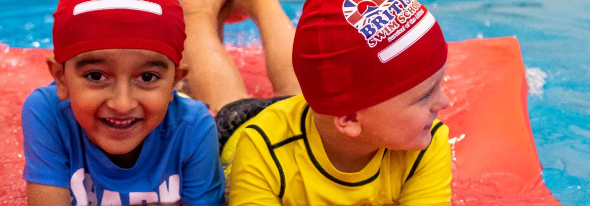 Impulsa las habilidades de natación de tu hijo en Nashville